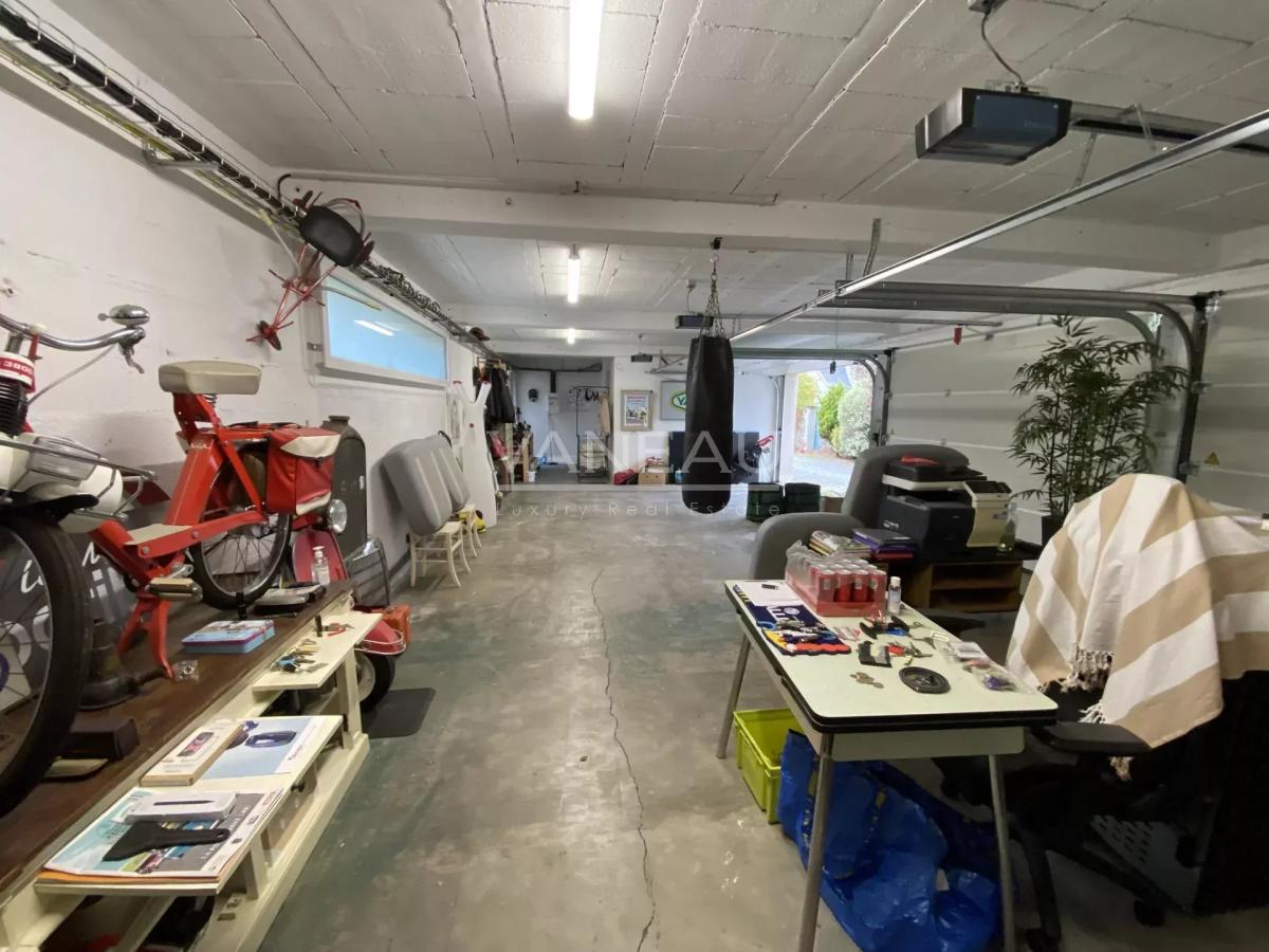 Somptueux Manoir rénové au coeur d' Angers avec piscine