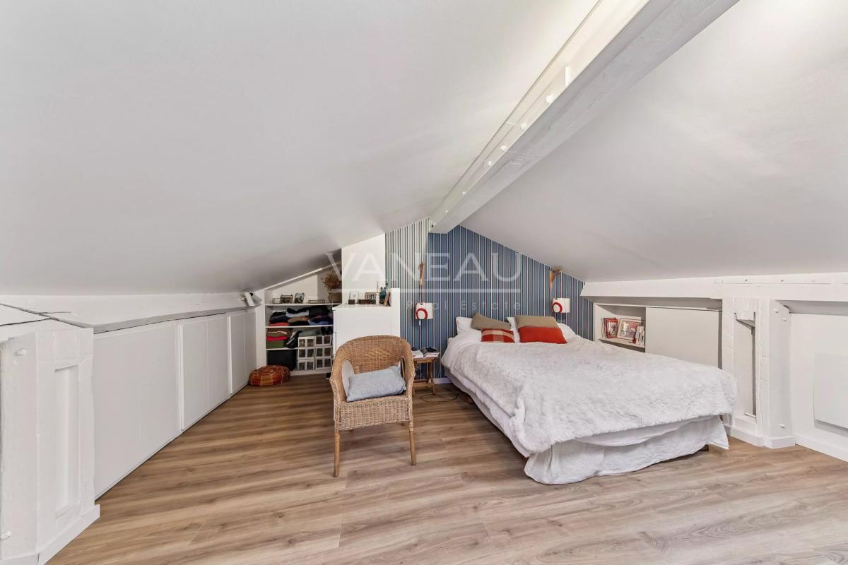 Boulogne Princes Marmottant – Duplex de charme en dernier étage