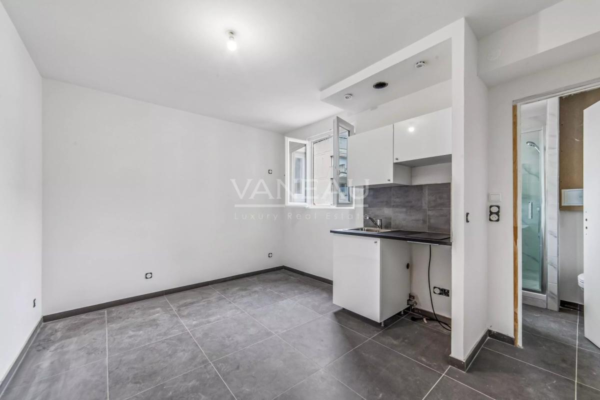 Boulogne Reine/Victor-Hugo charmant 2 pièces refait à neuf