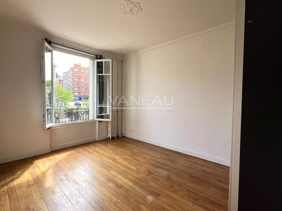 Meudon : deux pièces à rénover, sans vis à vis