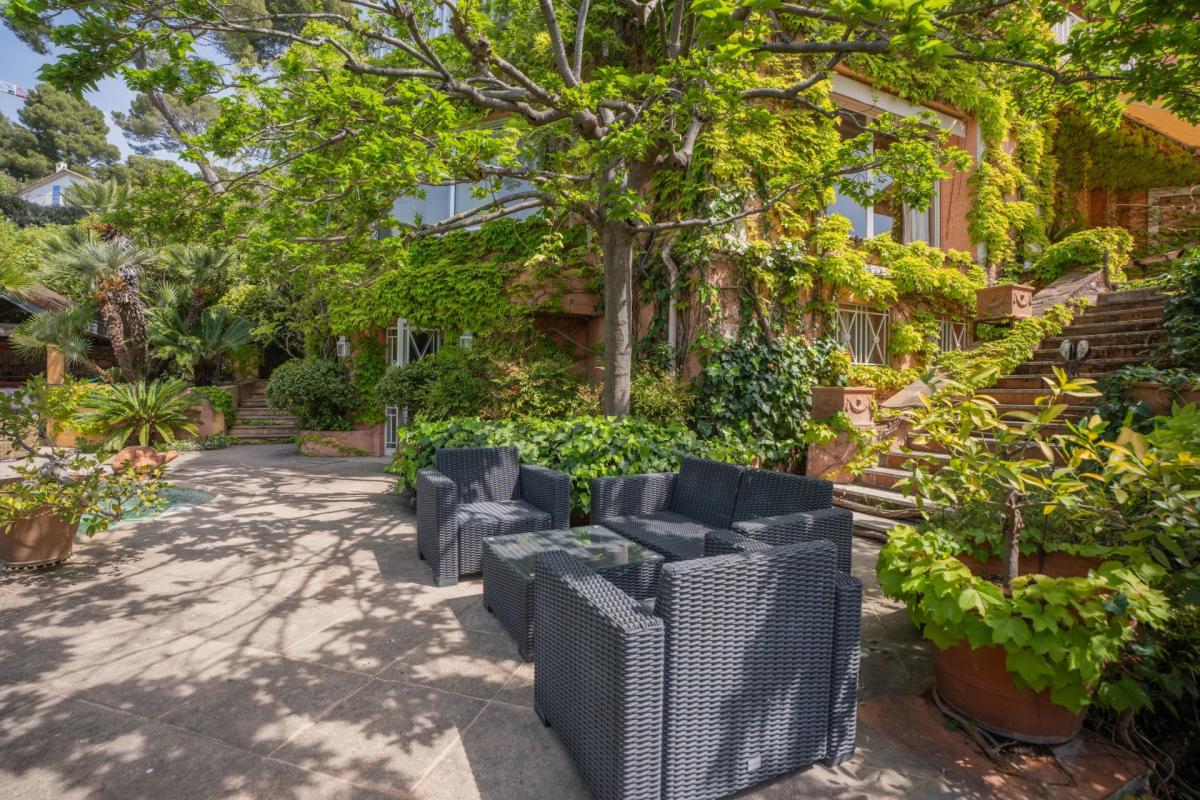 Cannes -  Villa Belle époque avec vue mer panoramique à vendre