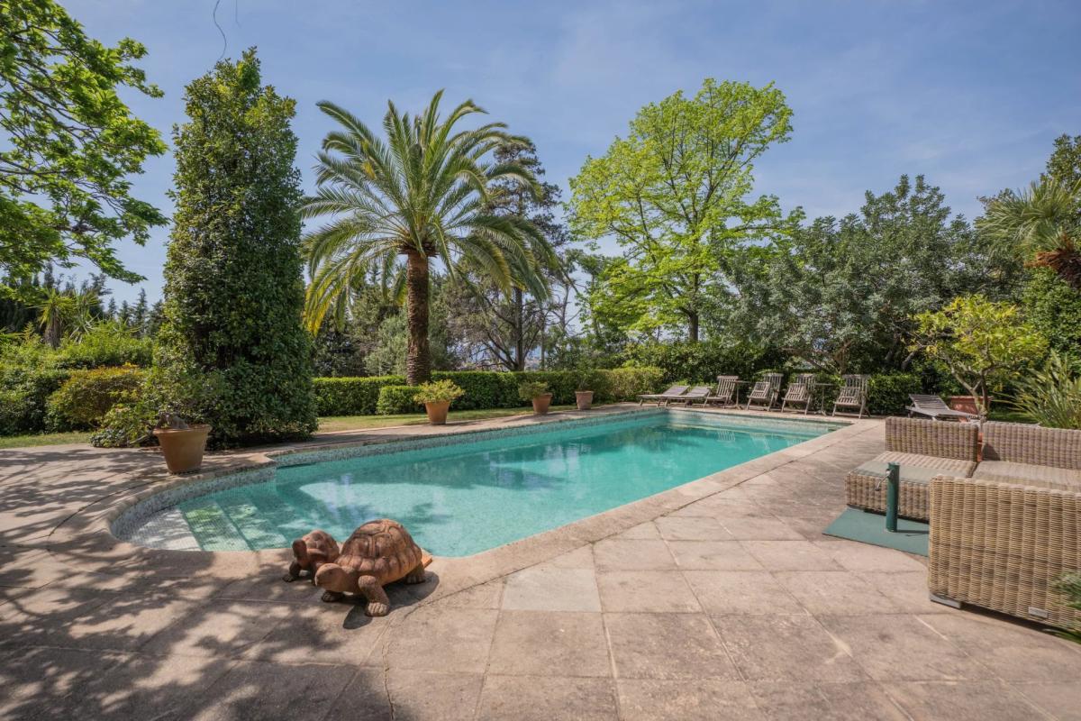 Cannes -  Villa Belle époque avec vue mer panoramique à vendre