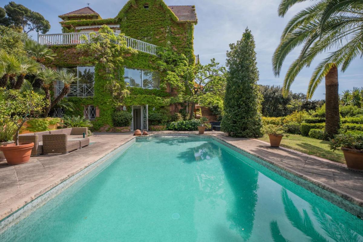 Cannes -  Villa Belle époque avec vue mer panoramique à vendre