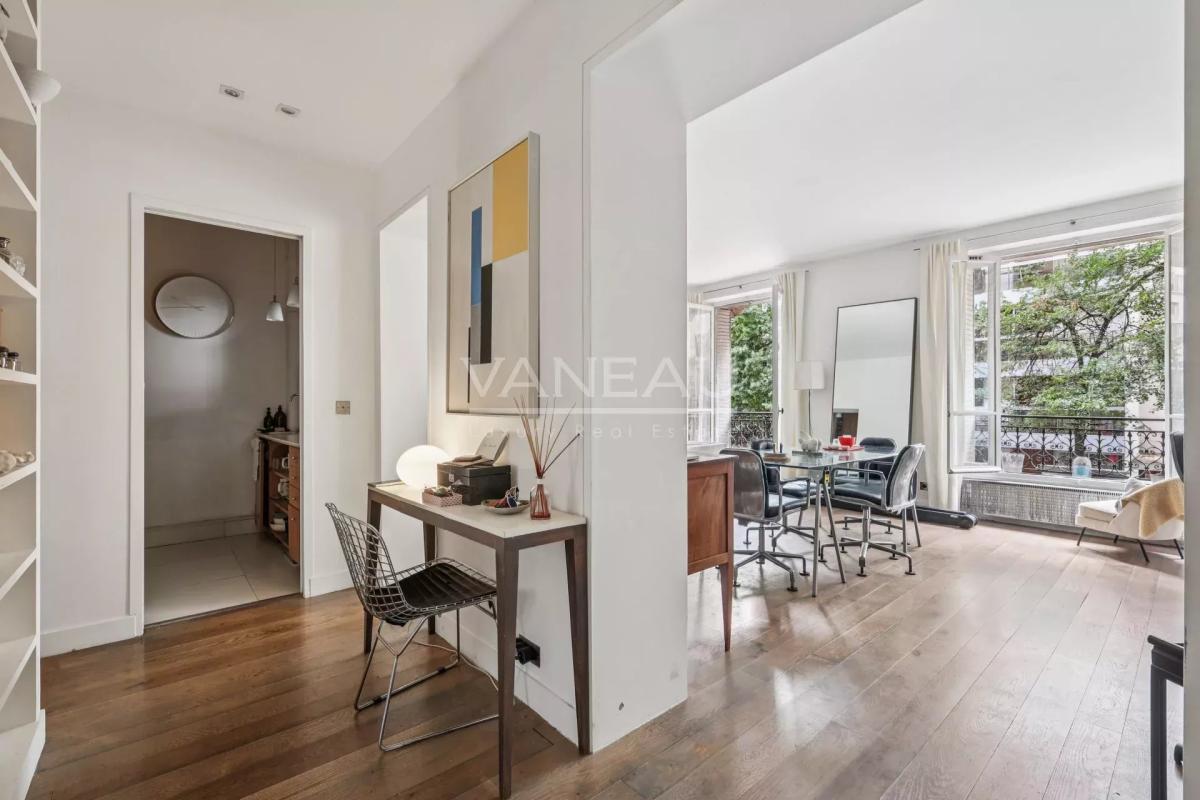 PARIS XV Nord - Appartement trois pièces lumineux