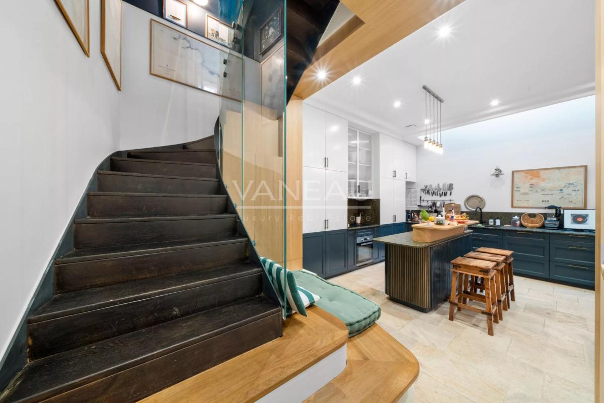 Paris XVIe -Trocadéro- Maison loft atypique