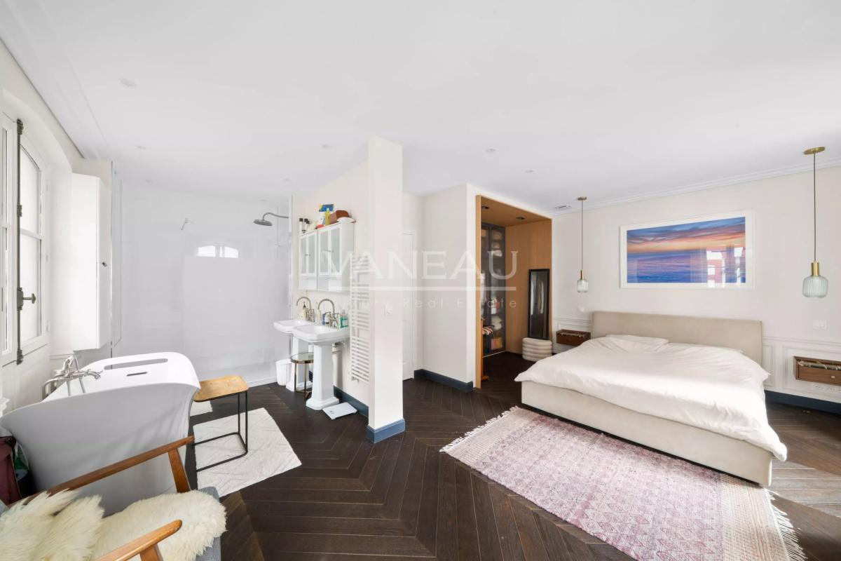 Paris XVIe -Trocadéro- Maison loft atypique