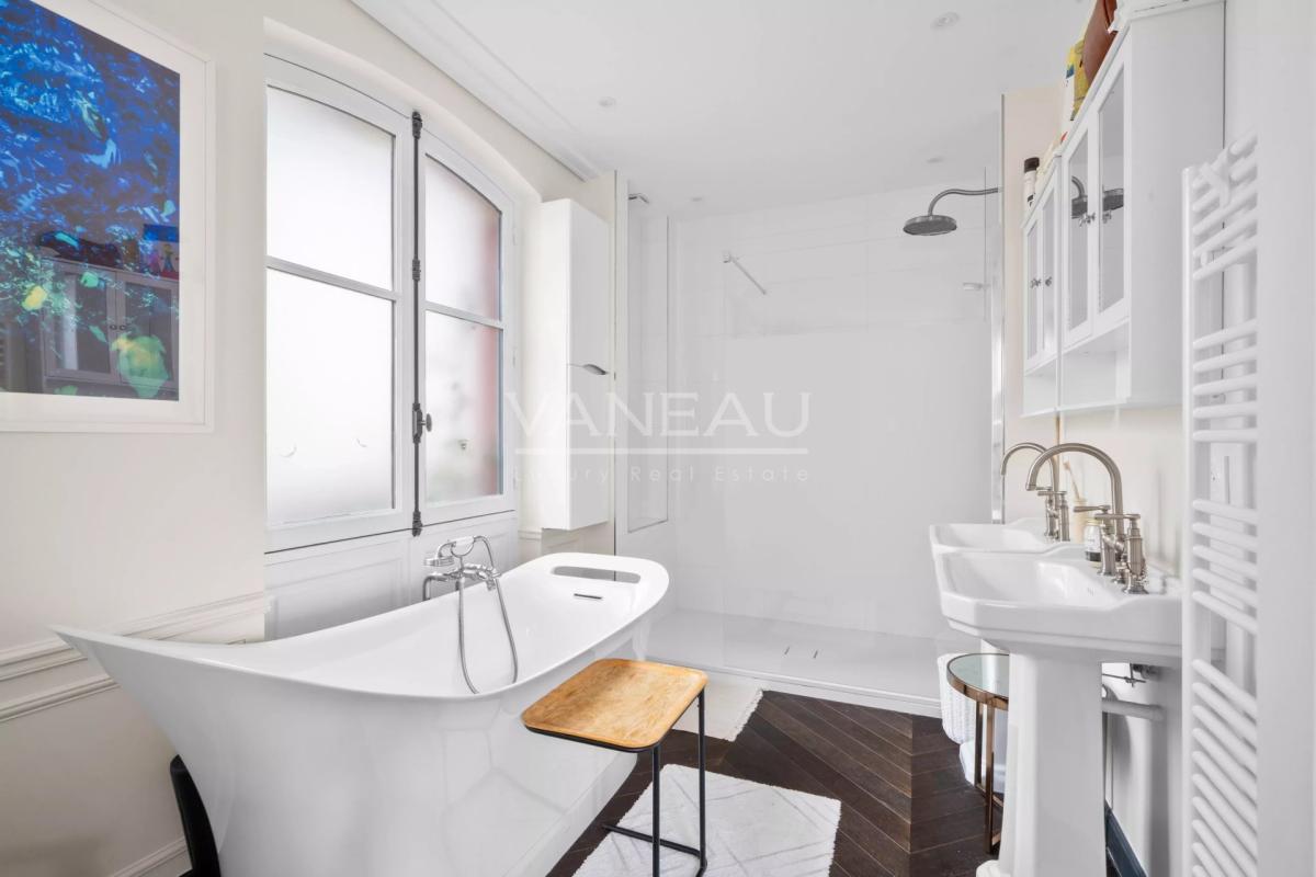 Paris XVIe -Trocadéro- Maison loft atypique