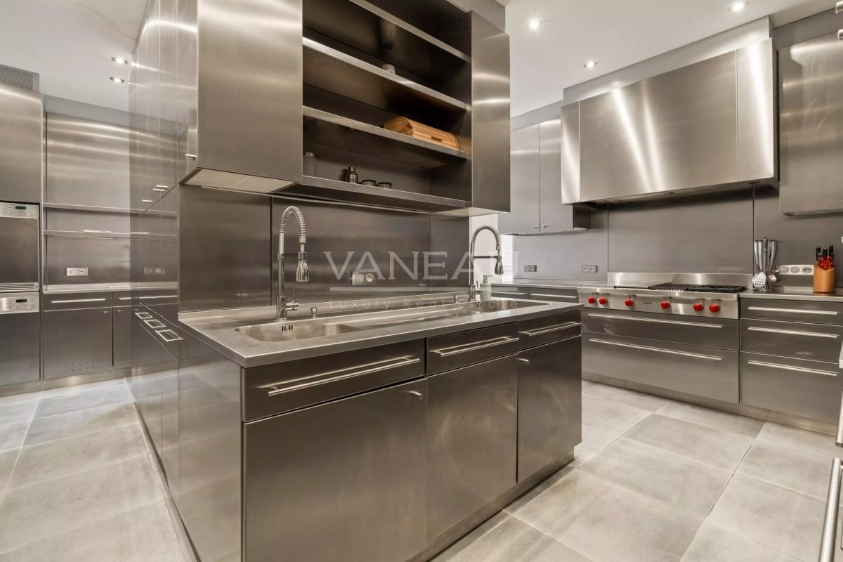 Paris XVIe - Trocadéro - Vue monuments.