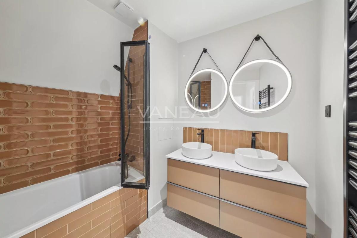 Paris VIIe - Champ de Mars / Quai Branly - 3 Pièces Dernier étag