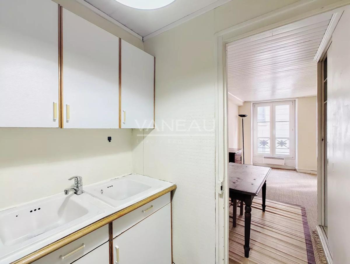 Paris 3e - Centre Pompidou - studio avec potentiel