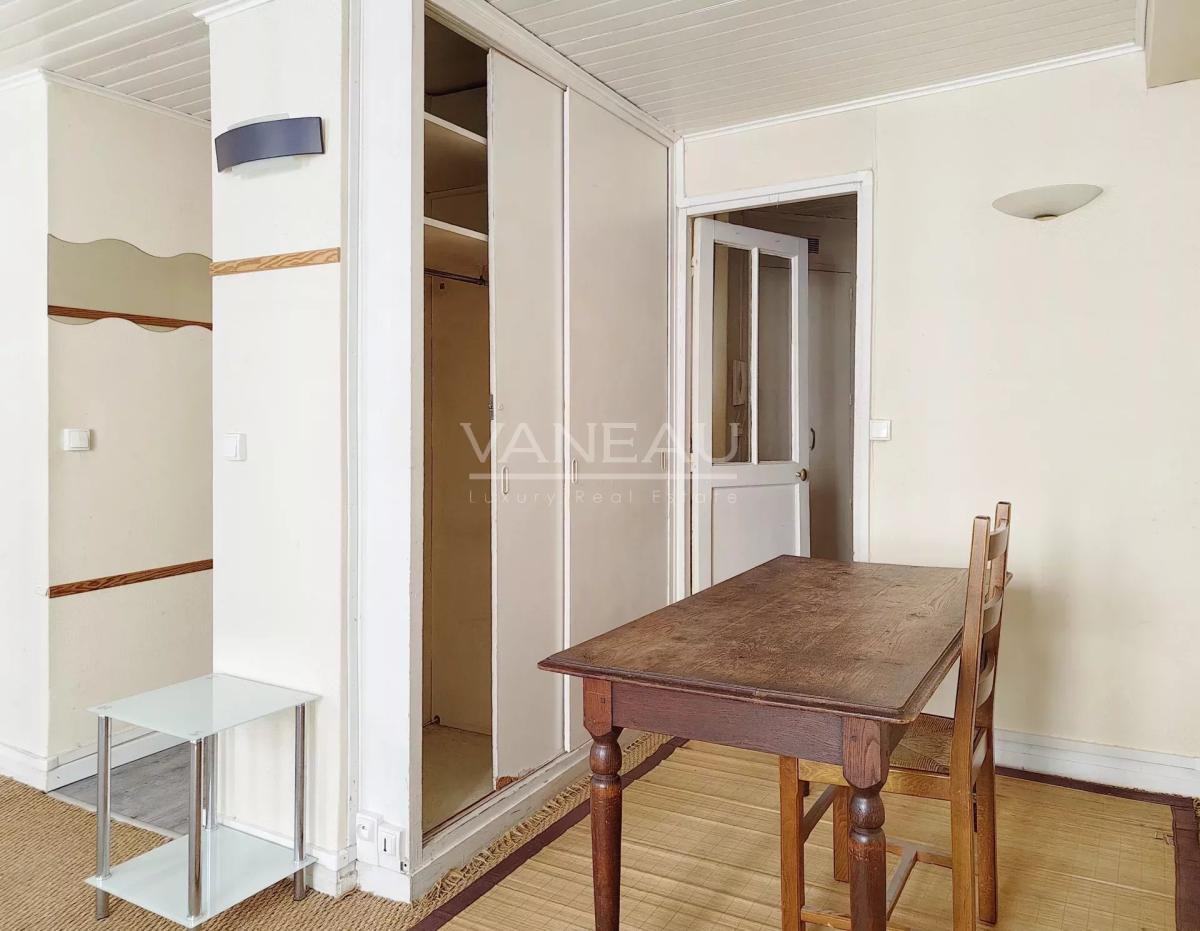 Paris 3e - Centre Pompidou - studio avec potentiel