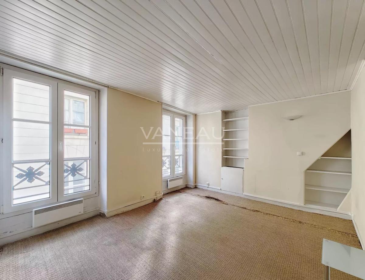 Paris 3e - Centre Pompidou - studio avec potentiel