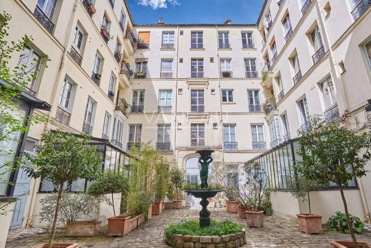 Paris IIIe - Charmant deux pièces - Calme et ensoleillé.