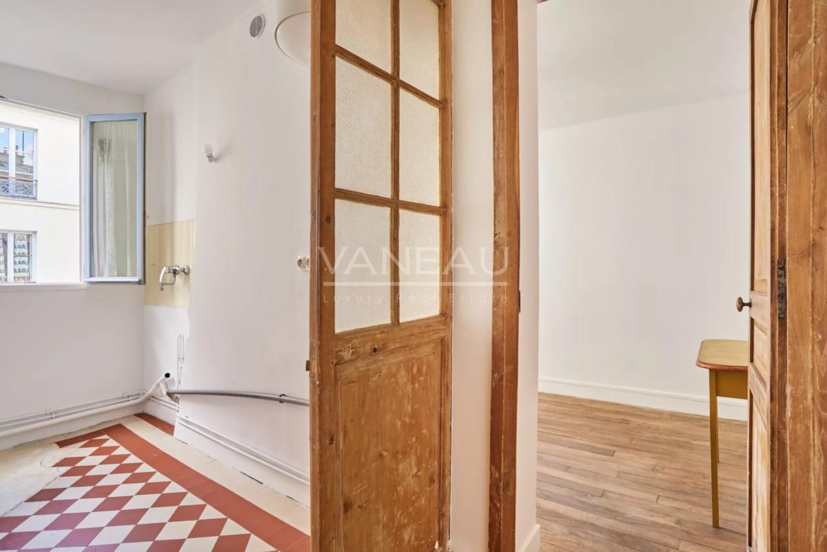 Paris IIIe - Charmant deux pièces - Calme et ensoleillé.