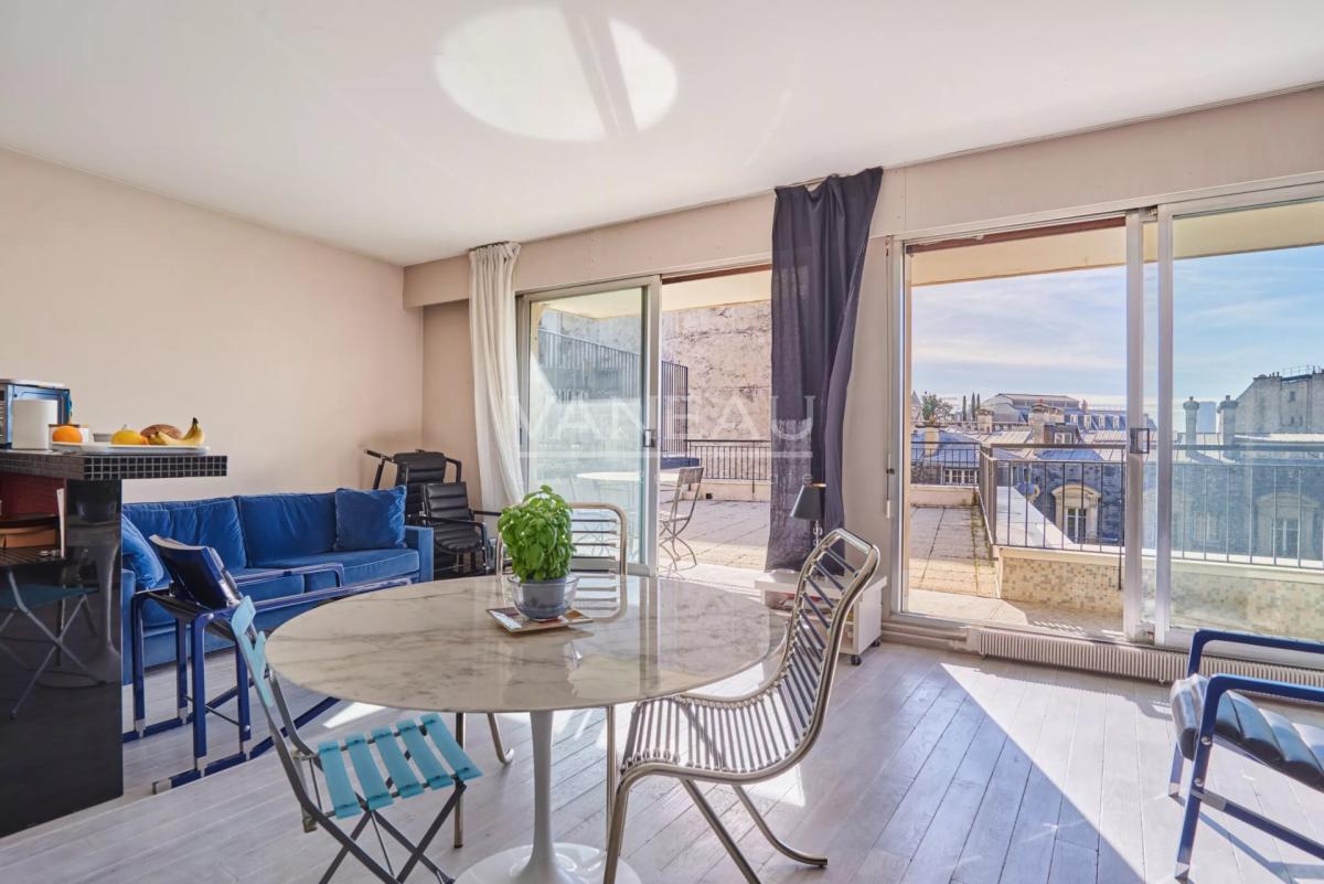 Paris XVIe - Terrasse avec vue dégagée