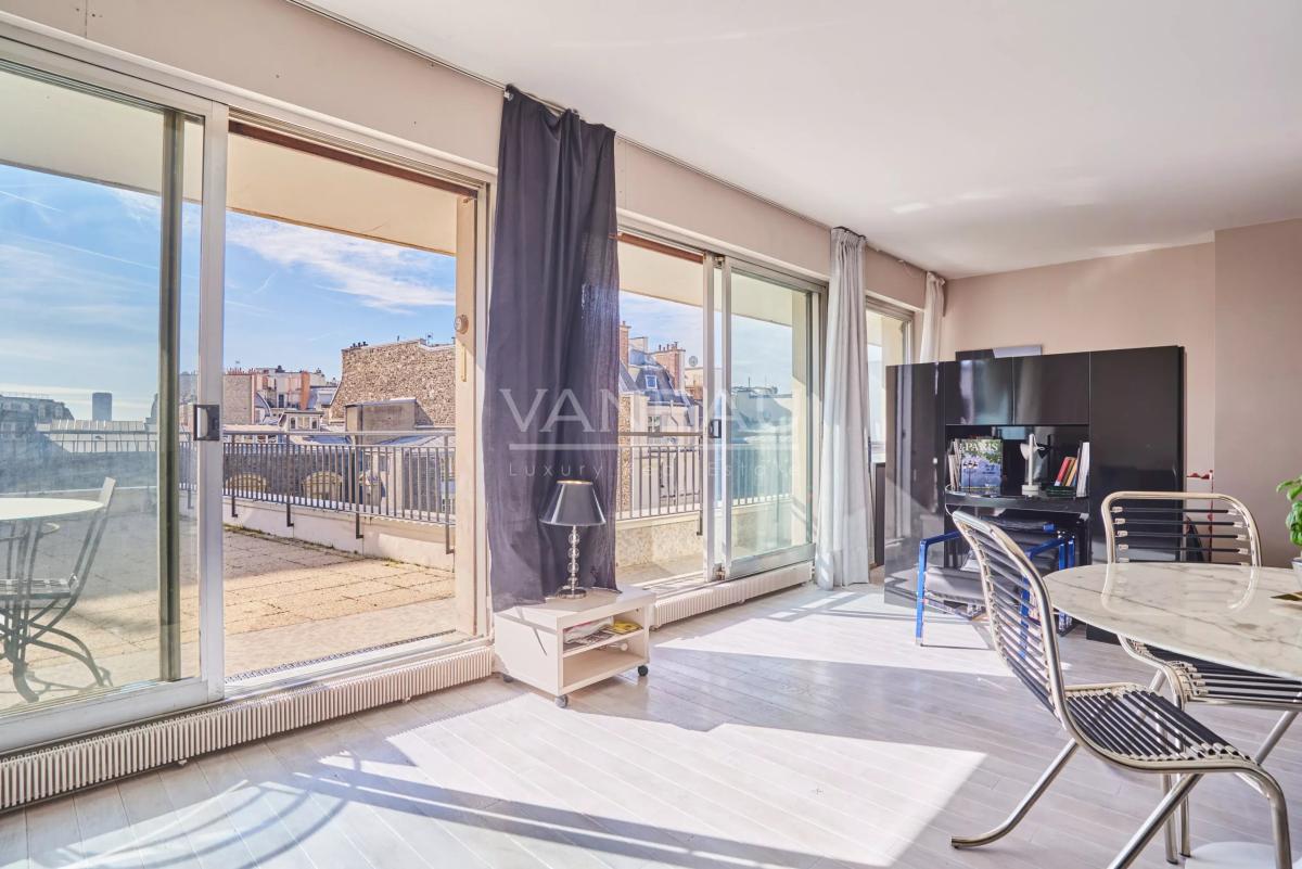 Paris XVIe - Terrasse avec vue dégagée