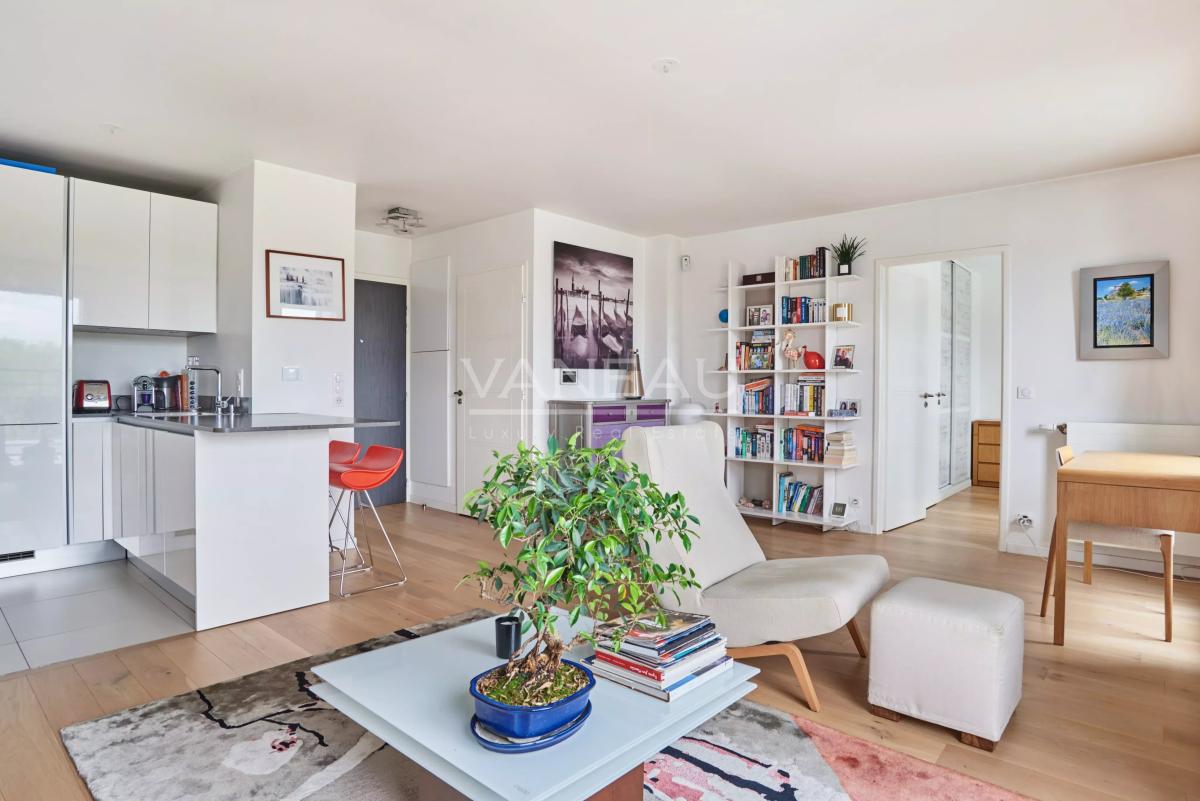 Paris XIVè - Denfert-Rochereau - Appartement en dernier étage terrasse