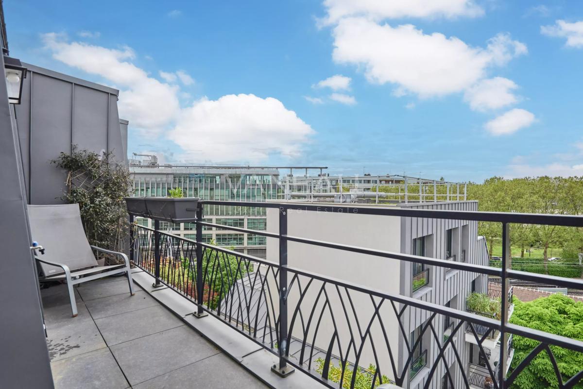 Paris XIVè - Denfert-Rochereau - Appartement en dernier étage terrasse