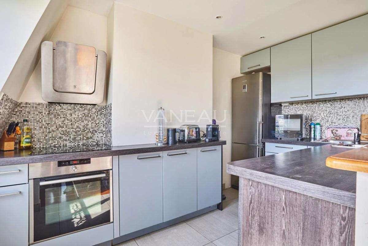 Paris  XIVème - Dernier étage avec ascenseur