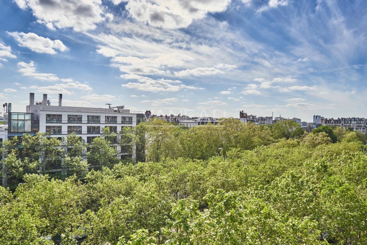 Paris  XIVème - Dernier étage avec ascenseur