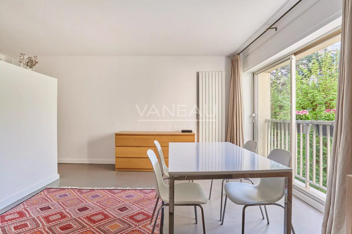 Paris VIe - Luxembourg / Vavin - Studio avec espace nuit vue jardin