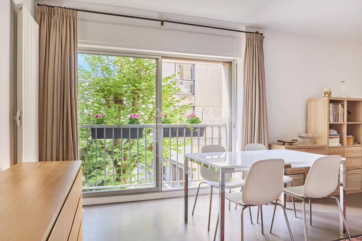 Paris VIe - Luxembourg / Vavin - Studio avec espace nuit vue jar