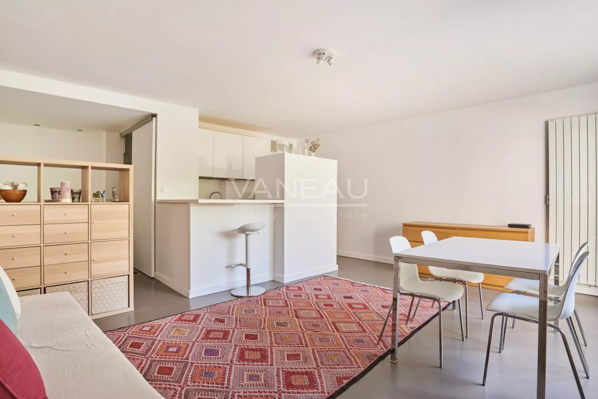 Paris VIe - Luxembourg / Vavin - Studio avec espace nuit vue jardin