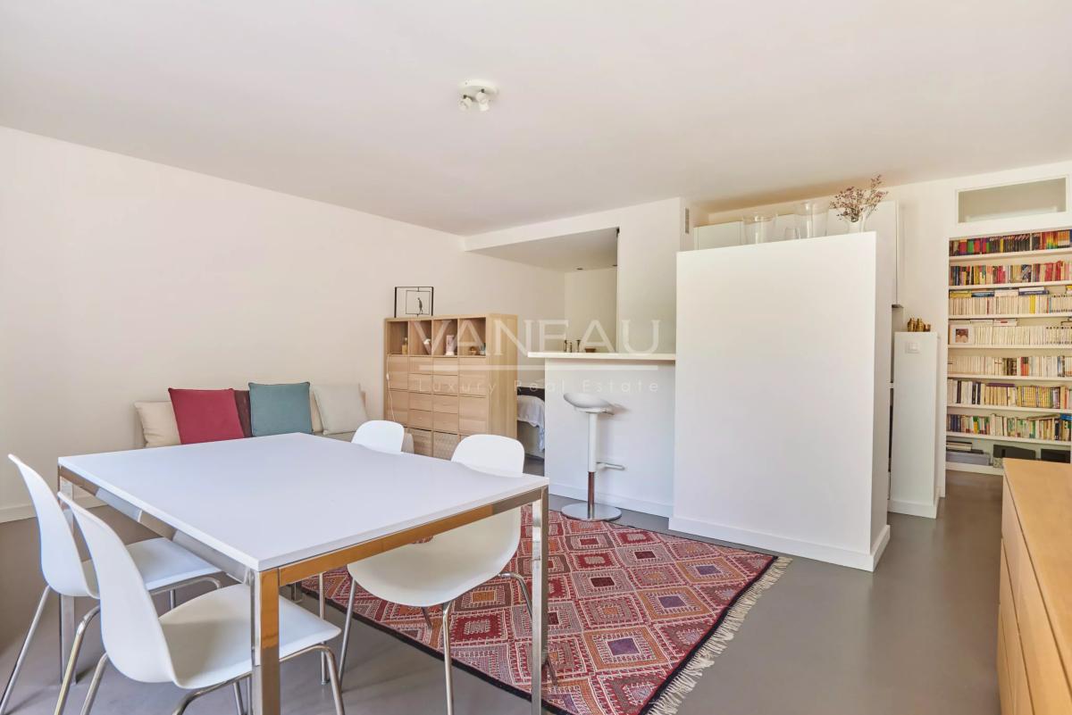 Paris VIe - Luxembourg / Vavin - Studio avec espace nuit vue jardin