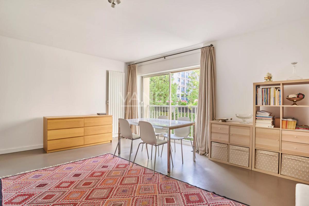 Paris VIe - Luxembourg / Vavin - Studio avec espace nuit vue jardin