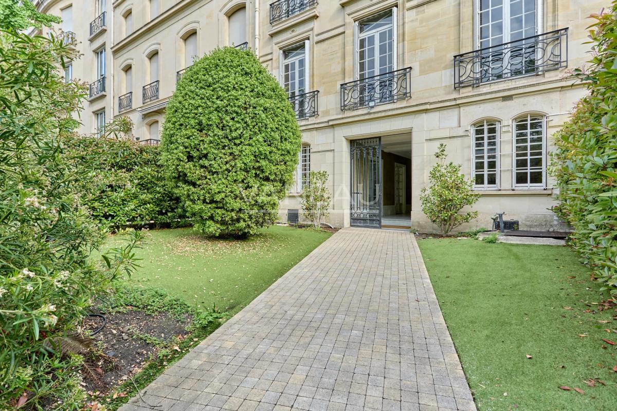 HÔTEL PARTICULIER – AVENUE FOCH – PARIS XVI