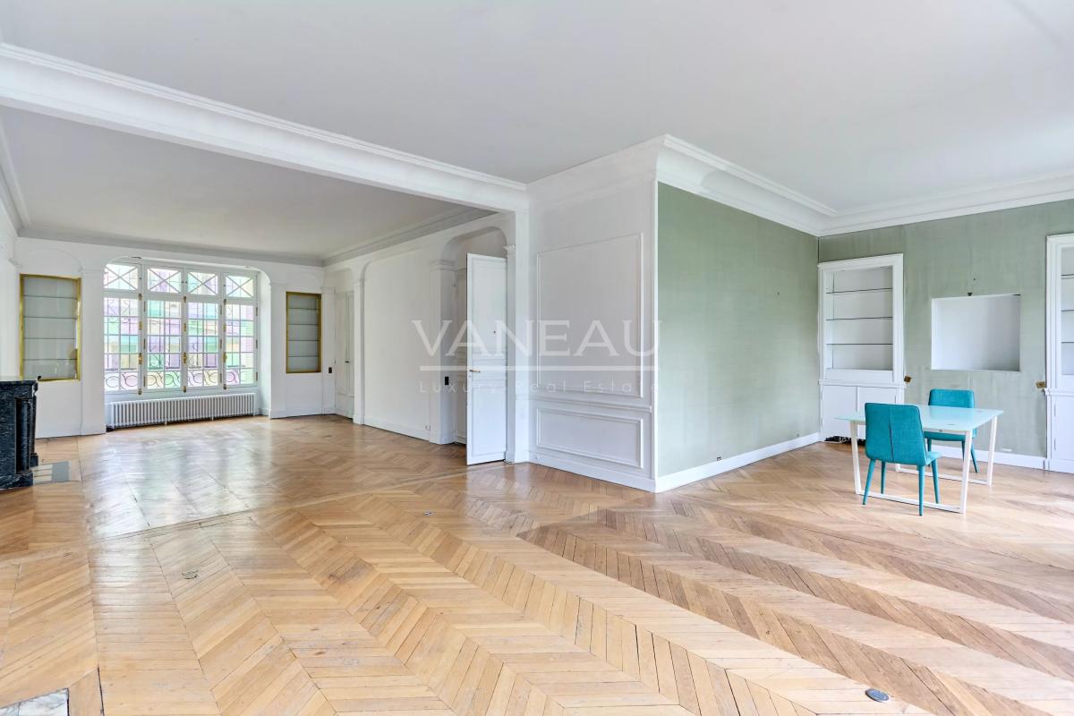 HÔTEL PARTICULIER – AVENUE FOCH – PARIS XVI