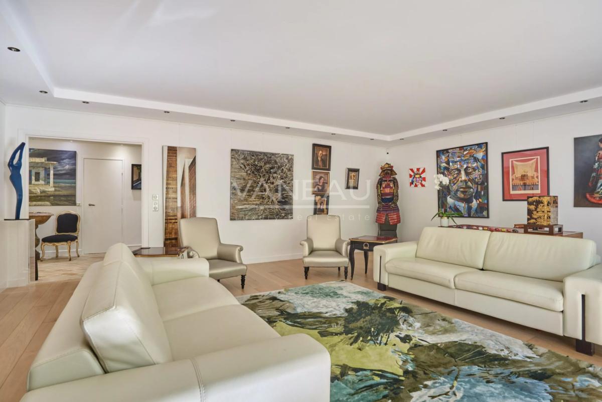 Neuilly-sur-Seine-Hôpital américain-Elégant appartement familial