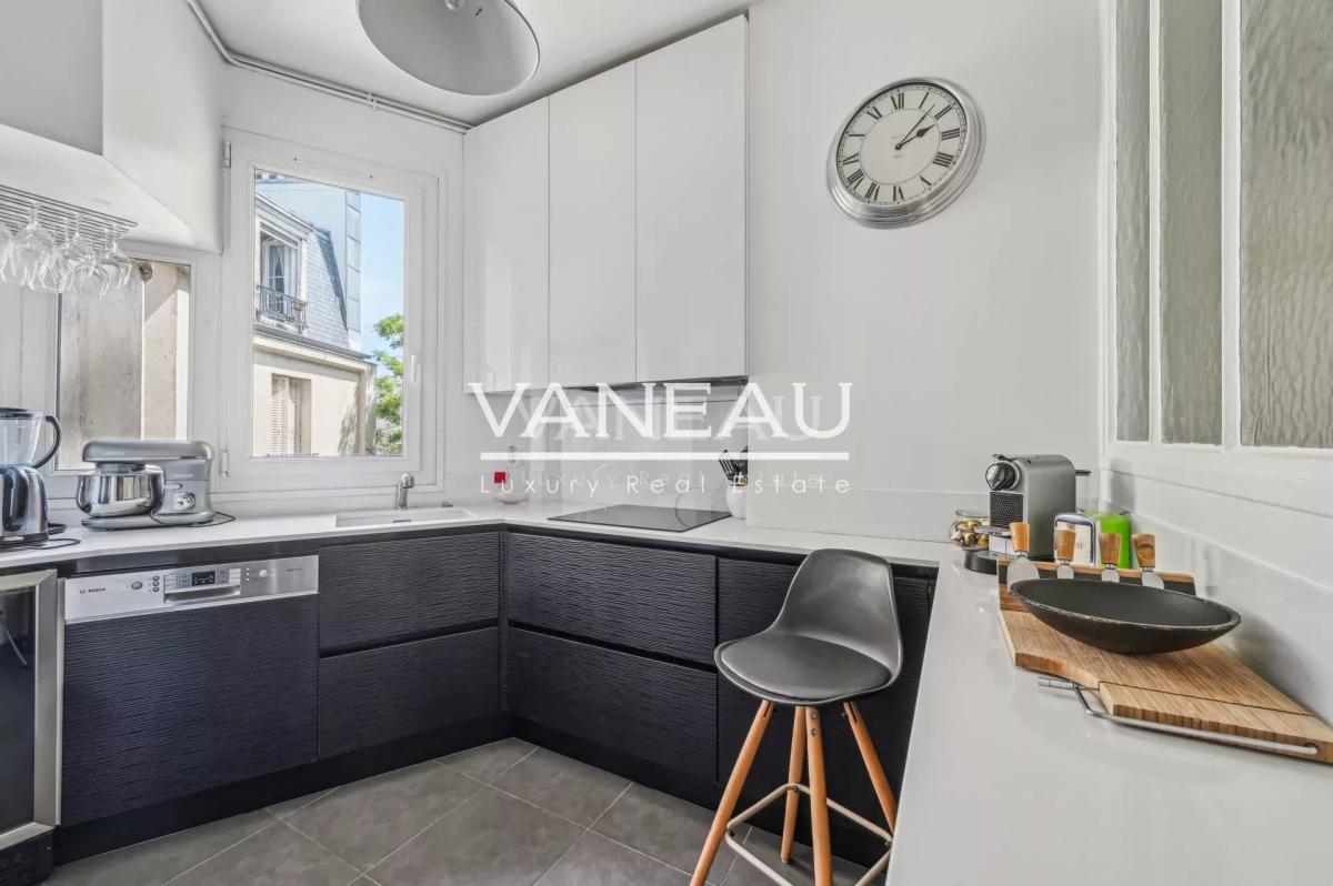 DUPLEX MEUBLÉ - PARIS XV