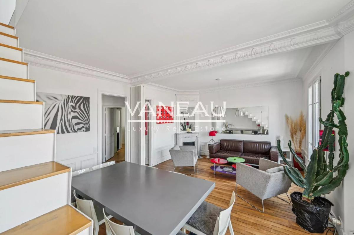 DUPLEX MEUBLÉ - PARIS XV