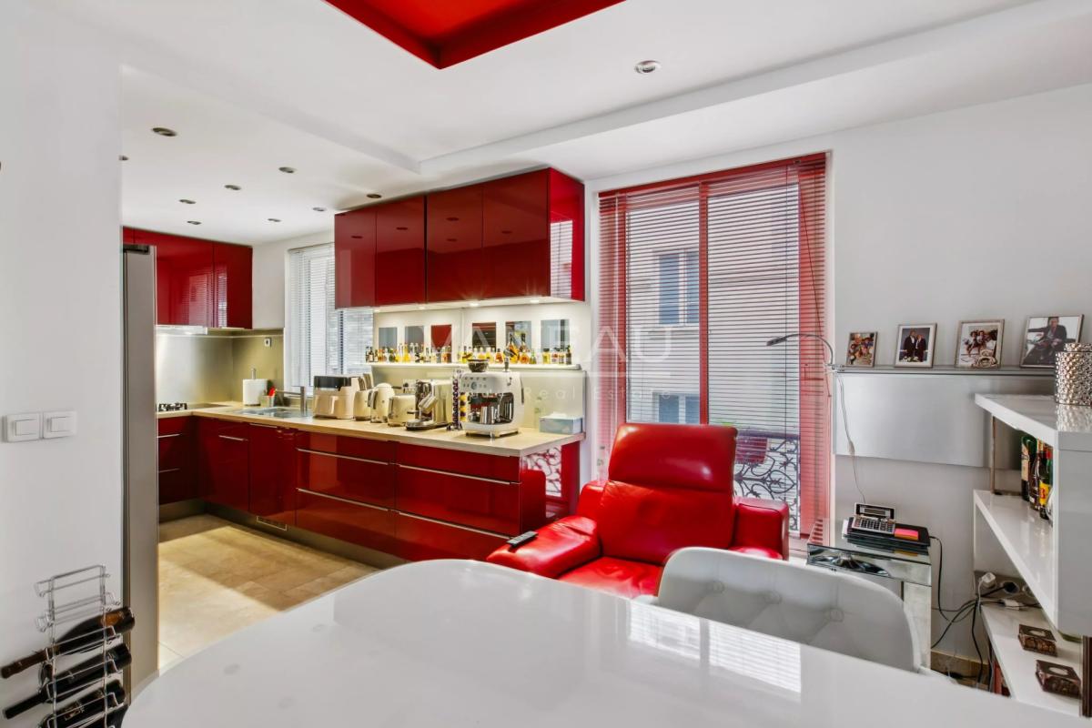 Paris XVIe - Trocadéro - Etage élevé