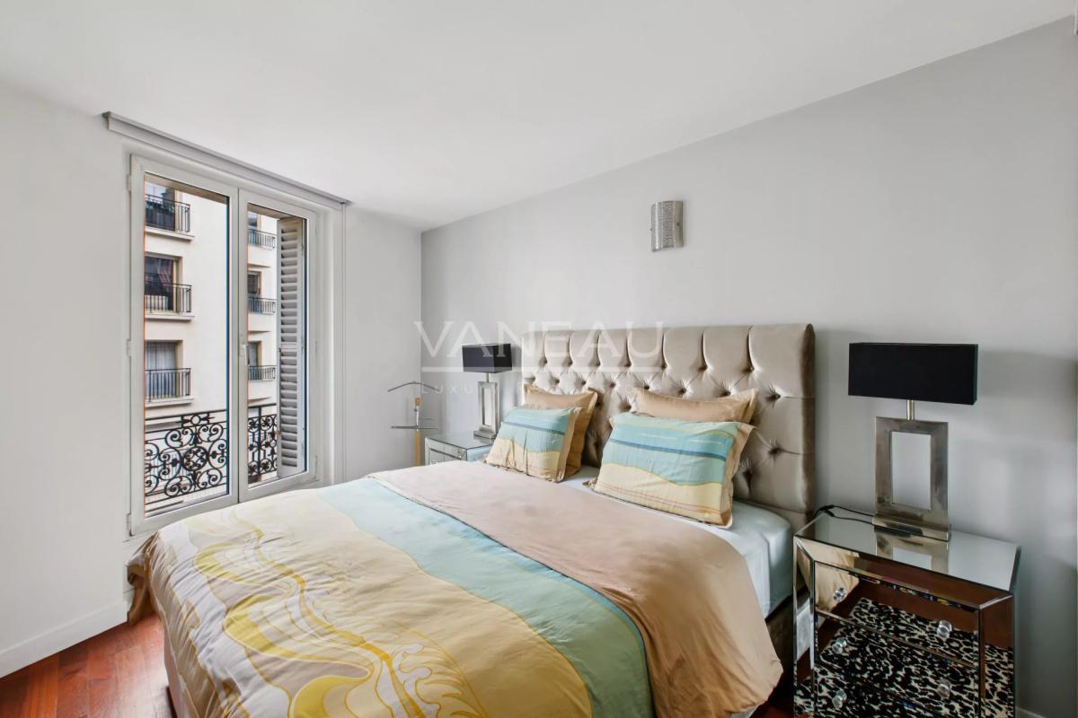 Paris XVIe - Trocadéro - Etage élevé