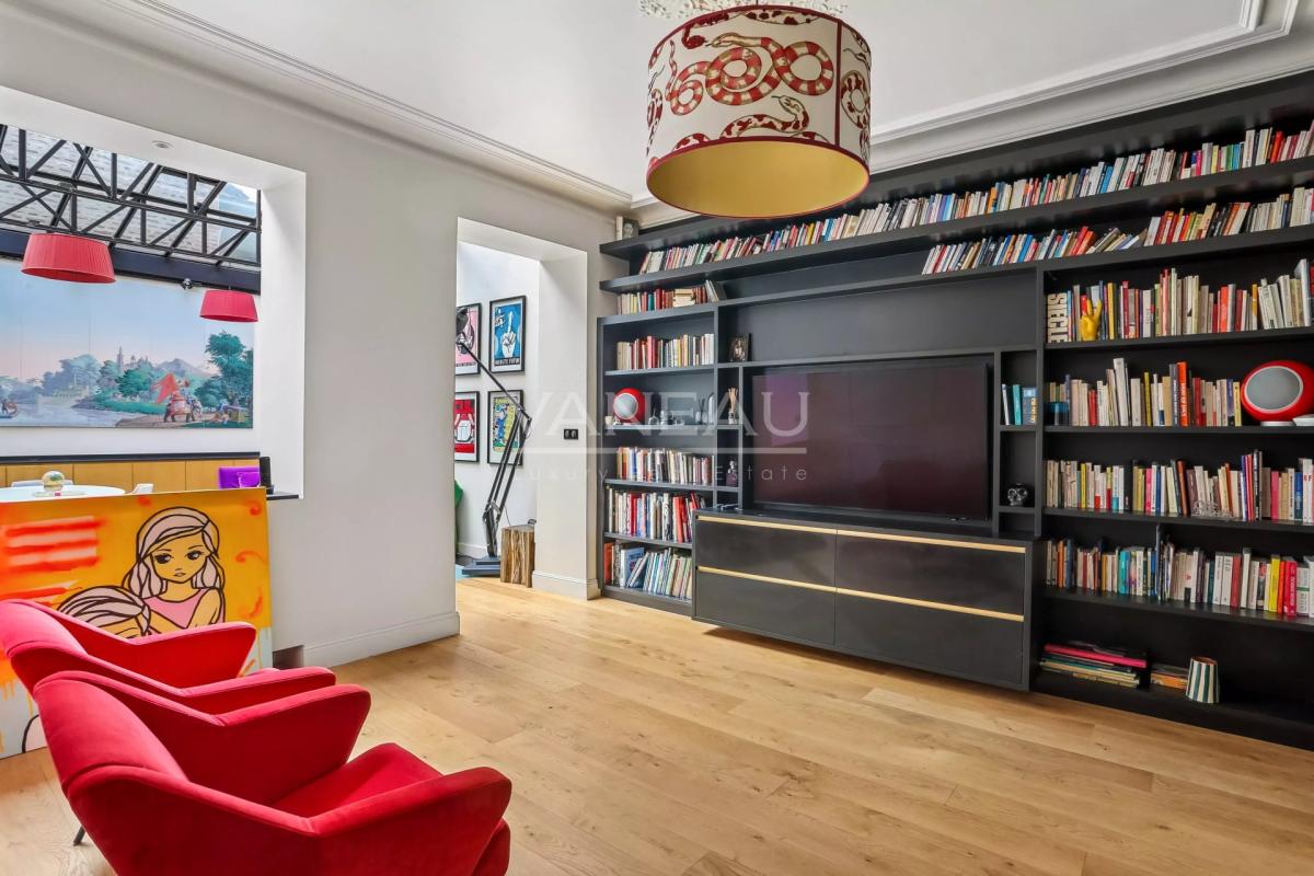 Paris XVIe - Muette - Maison rénovée avec rooftop - Vue dégagée