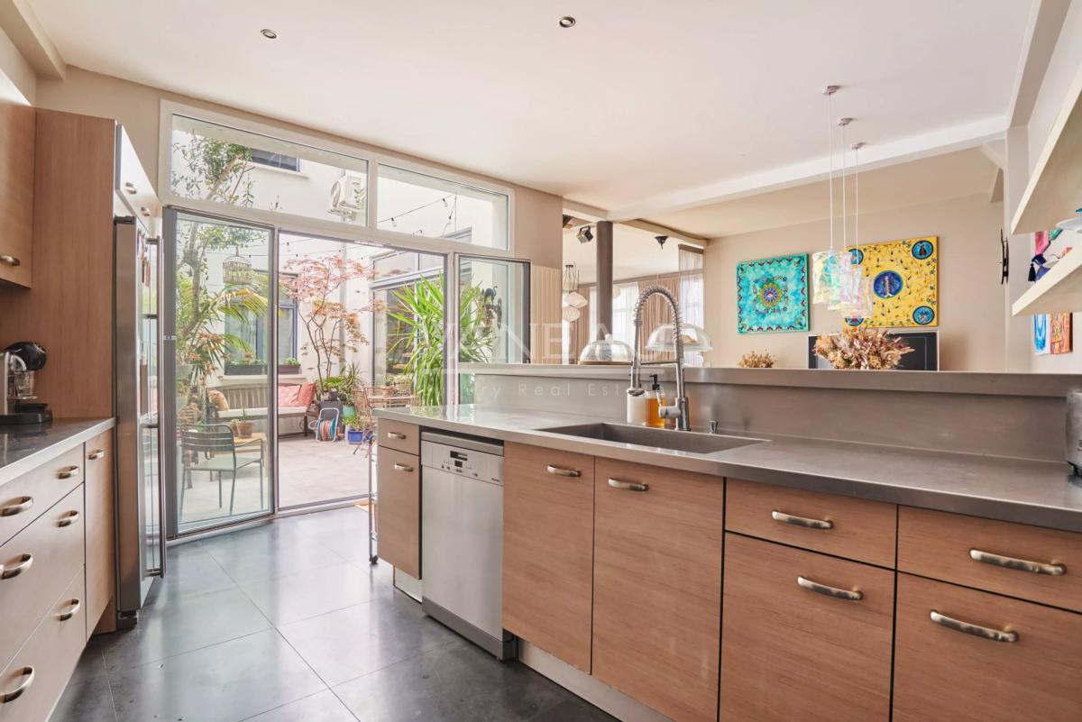 PUTEAUX - Maison contemporaine familiale – Proche La Défense, au