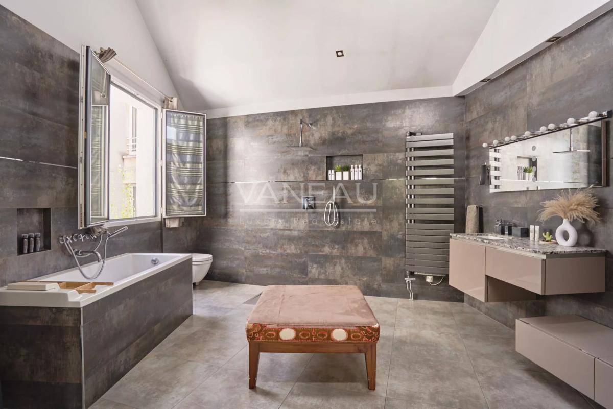 PUTEAUX - Maison contemporaine familiale – Proche La Défense, au