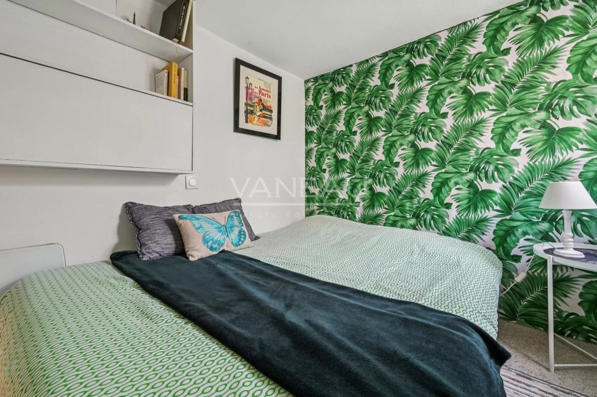 Paris XVe Breteuil -  Studio de charme dans une ravissante copro