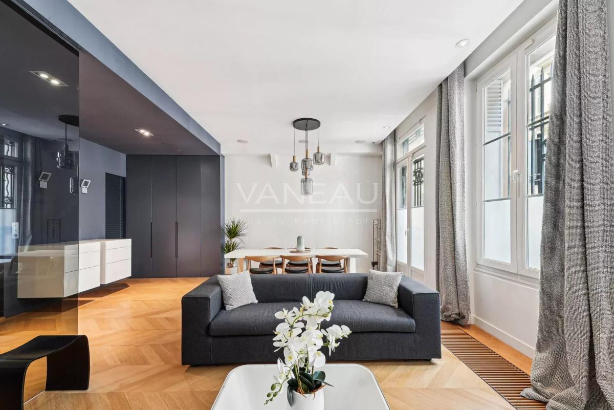 PARIS VIII - MADELEINE