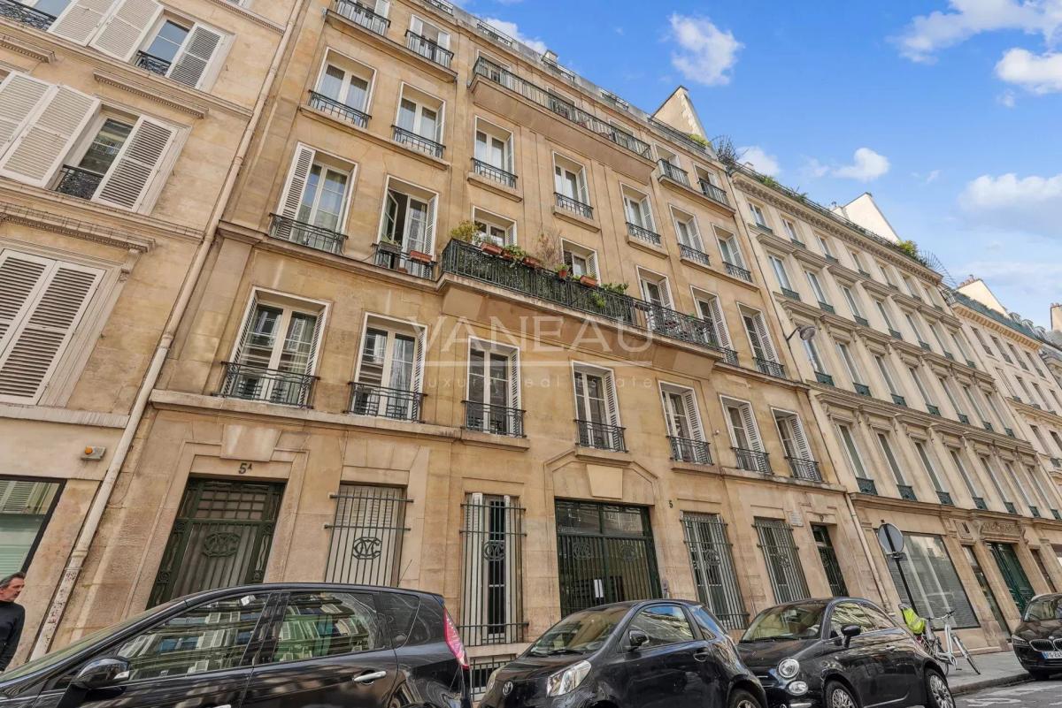 PARIS VIII - MADELEINE