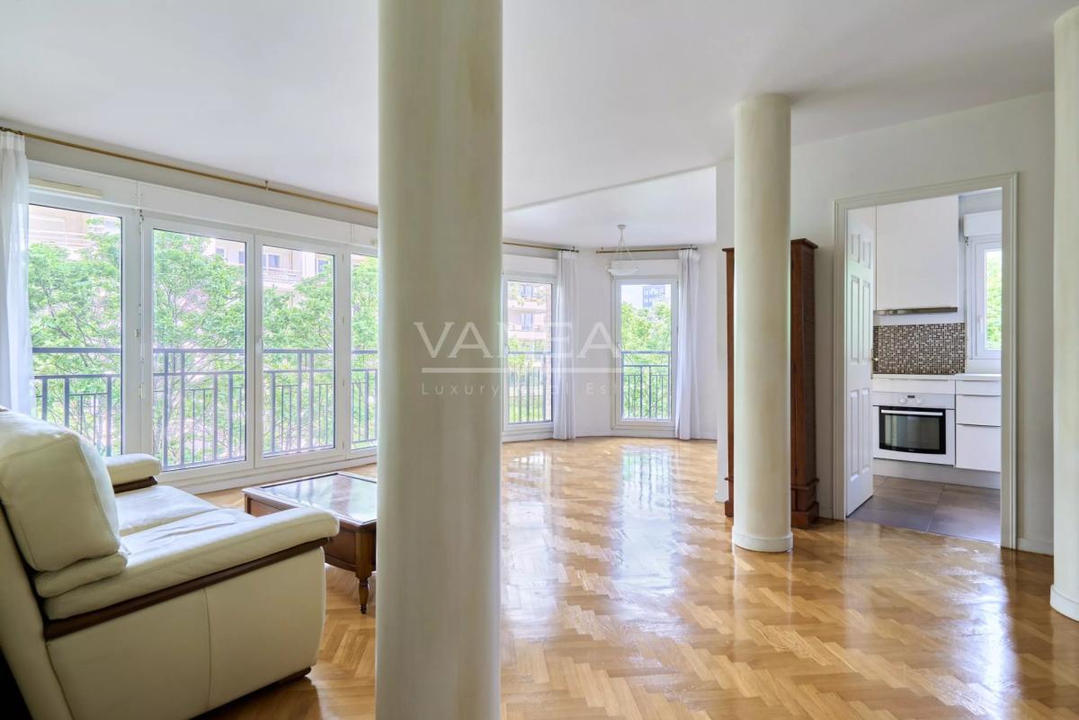 Courbevoie - Quartier des Affaires - Appartement familial avec p