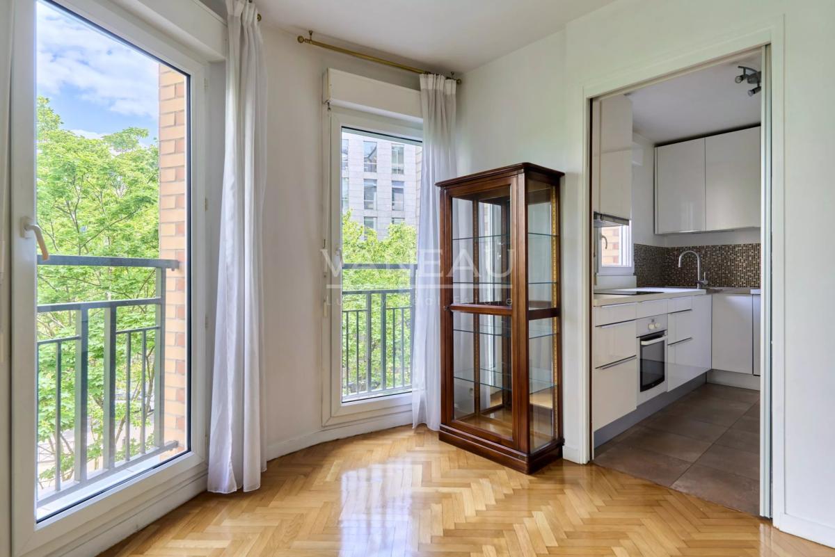 Courbevoie - Quartier des Affaires - Appartement familial avec p