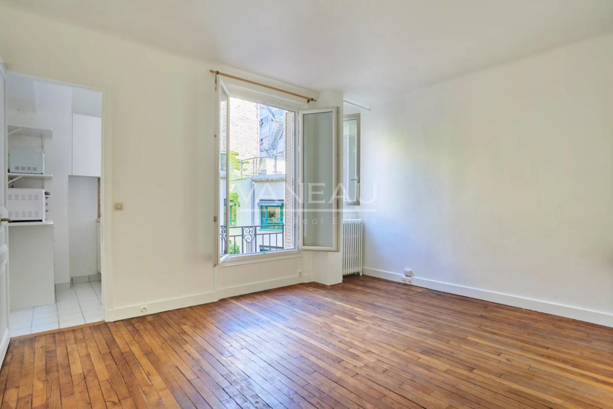 PARIS XVII - BATIGNOLLES - LÉVIS