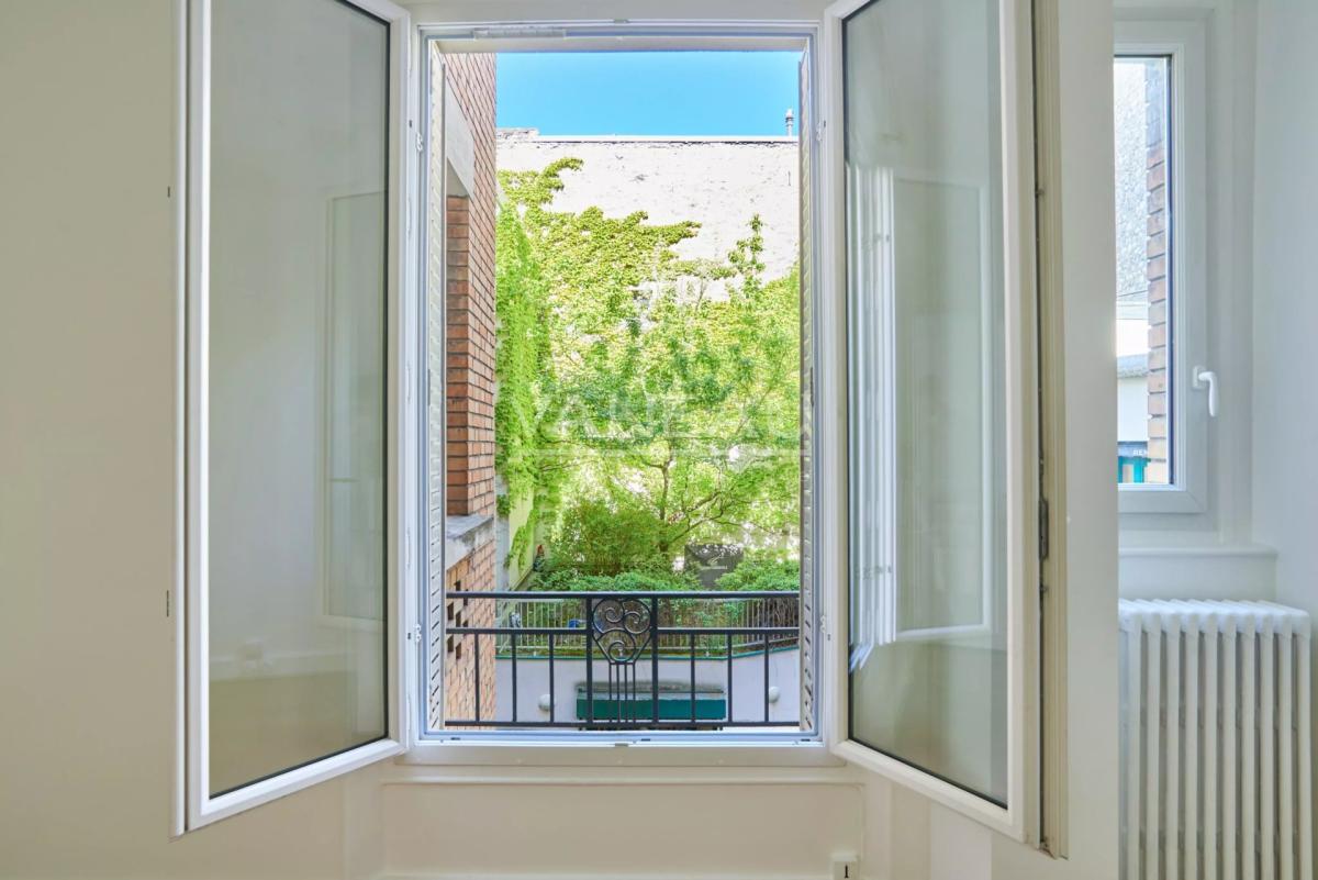 PARIS XVII - BATIGNOLLES - LÉVIS