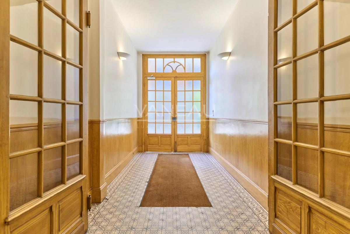 Vincennes - Bérault / Château de Vincennes - Deux pièces vue dég