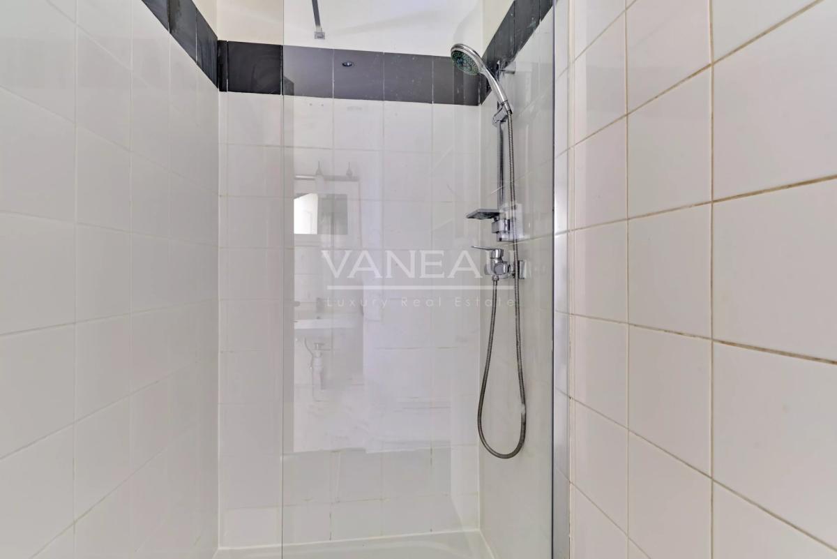 Vincennes - Bérault / Château de Vincennes - Deux pièces vue dég