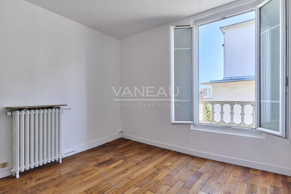 Vincennes - Bérault / Château de Vincennes - Deux pièces vue dég