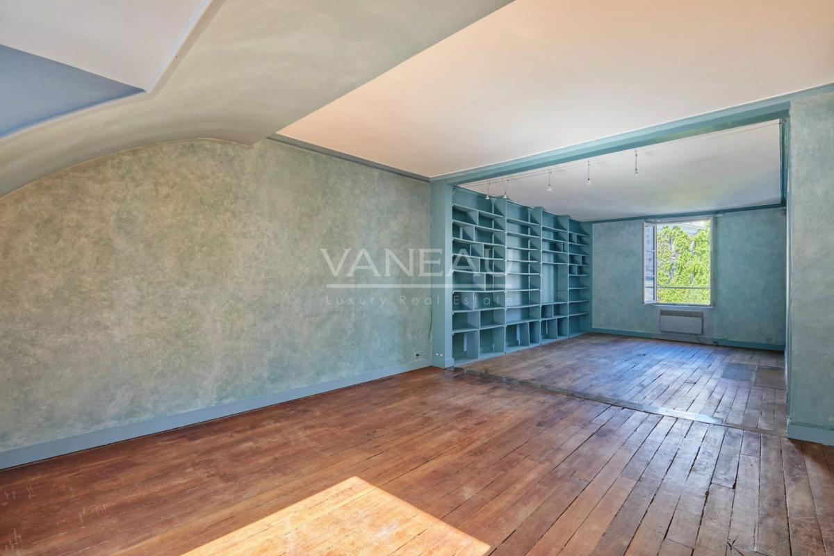 Paris VIIe - Carré des Antiquaires